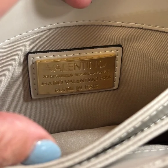 EUC Valentino White and Brown Shoulder Bag with Gold Chain - Picture 6 of 10